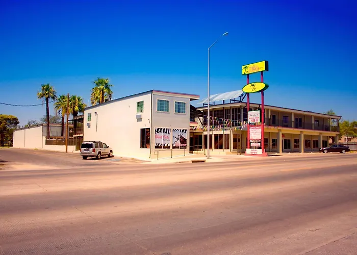 Whispering Palms Inn
